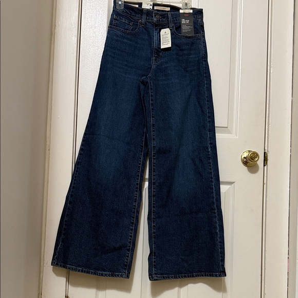New Levi's® Women's 728 High-Rise Wide Leg Jeans - Woodstock Size 27 - Picture 5 of 11